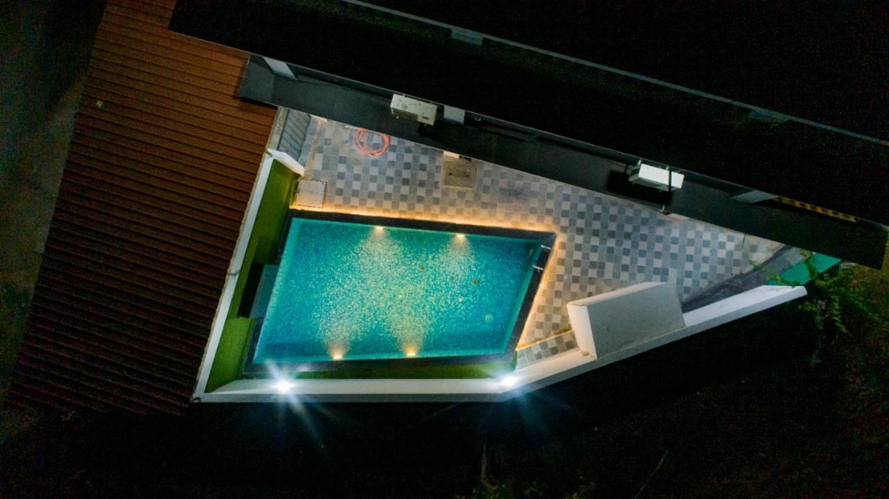 Empyrean Stay Ll 3Bhk Ll Jaguar Villa Ll Ac Ll Pvt Pool Ll Luxury Лонавала Экстерьер фото